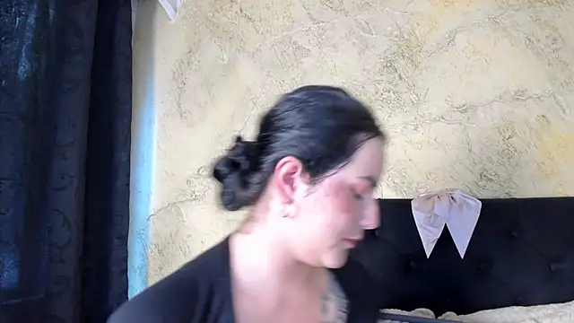 Snapshot of JeniferPowell_nm chatting on 02-04-26, 06:03 JeniferPowell nm online show from 02-04-26, 06:03