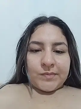 Snapshot of Hannahpretty- chatting on 02-23-26, 05:30 Hannahpretty- online show from 02-23-26, 05:30