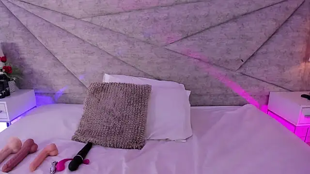 RousSweet- online show from 04-18-26, 12:02