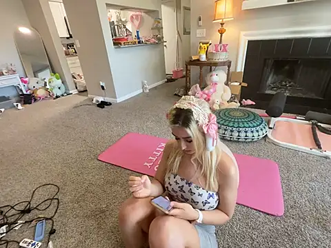 Pink mink21 online show from 04-05-26, 08:15