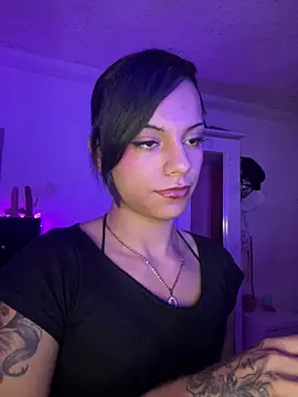 Snapshot of andyy_x chatting on 07-10-26, 07:03 andyy x online show from 07-10-26, 07:03
