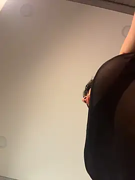 Snapshot of IrinaBlanc chatting on 02-03-26, 01:38 IrinaBlanc online show from 02-03-26, 01:38