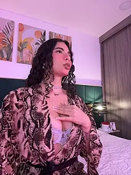 Snapshot of IrinaBlanc chatting on 05-09-26, 01:20 IrinaBlanc online show from 05-09-26, 01:20
