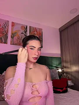 Snapshot of IrinaBlanc chatting on 07-16-26, 10:40 IrinaBlanc online show from 07-16-26, 10:40