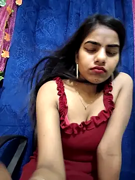 Snapshot of Alisha_Babyy chatting on 04-21-26, 04:08 Alisha Babyy online show from 04-21-26, 04:08
