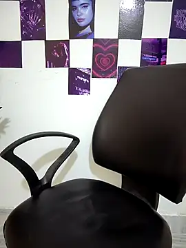 Snapshot of Alisha_Babyy chatting on 05-10-26, 04:27 Alisha Babyy online show from 05-10-26, 04:27
