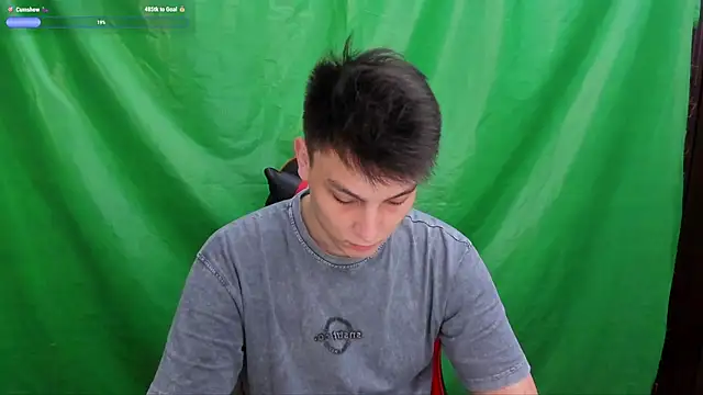 Snapshot of Justin_time111 chatting on 06-11-26, 12:23 Justin time111 online show from 06-11-26, 12:23