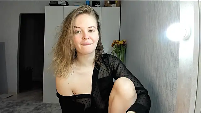 Snapshot of SelenaGenttle chatting on 03-11-26, 04:50 SelenaGenttle online show from 03-11-26, 04:50
