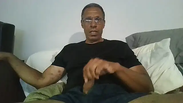 Snapshot of swimmer2496 chatting on 06-21-26, 04:35 swimmer2496 online show from 06-21-26, 04:35