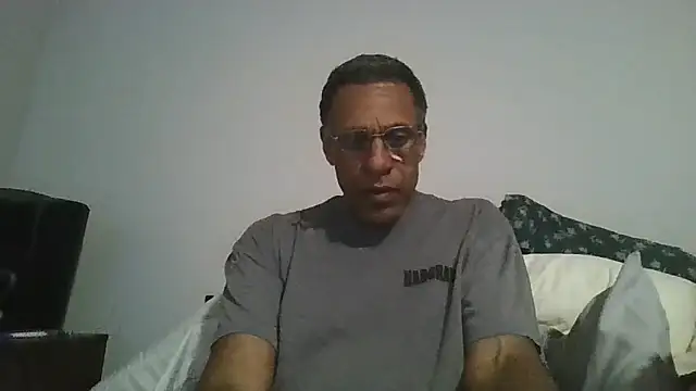 Snapshot of swimmer2496 chatting on 04-24-26, 01:51 swimmer2496 online show from 04-24-26, 01:51