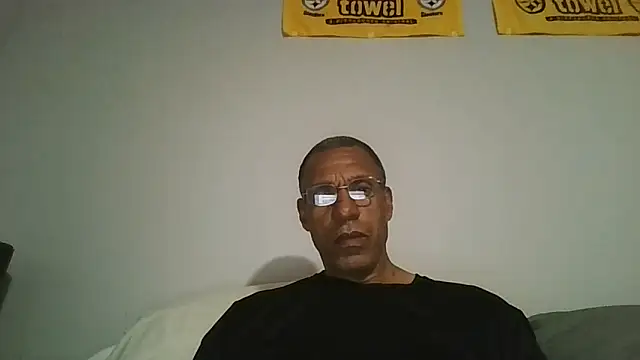 Snapshot of swimmer2496 chatting on 06-08-26, 03:18 swimmer2496 online show from 06-08-26, 03:18