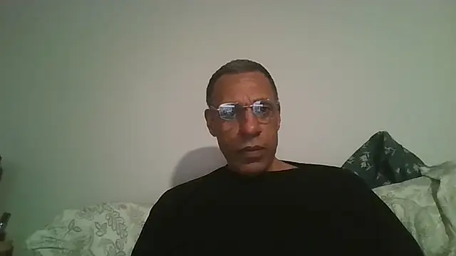 swimmer2496 online show from 02-09-26, 01:25