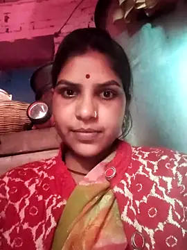 Snapshot of Radha_hot chatting on 02-15-26, 04:24 Radha hot online show from 02-15-26, 04:24
