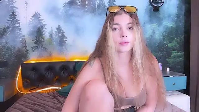 Snapshot of Eva_StarXXXX chatting on 10-16-25, 03:59 Eva StarXXXX online show from 10-16-25, 03:59