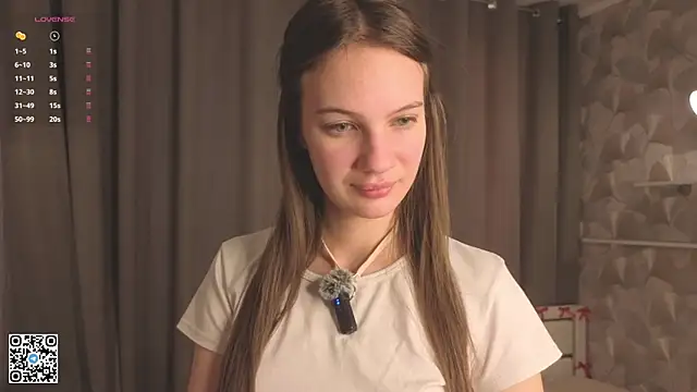 Snapshot of ShaeHeeter chatting on 02-19-26, 04:09 ShaeHeeter online show from 02-19-26, 04:09