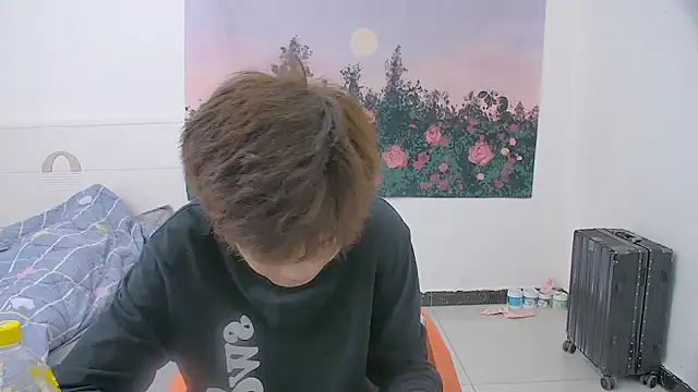 Snapshot of paofu-001 chatting on 06-15-26, 01:55 paofu-001 online show from 06-15-26, 01:55