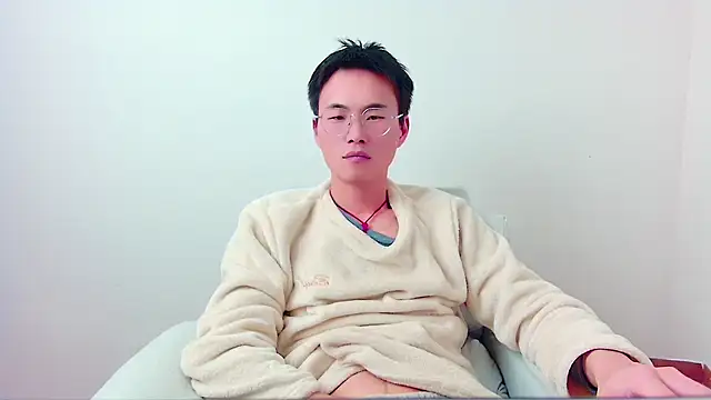 Snapshot of Aint686 chatting on 02-08-26, 04:15 Aint686 online show from 02-08-26, 04:15