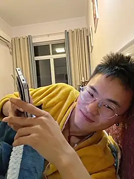 Snapshot of Aint686 chatting on 02-19-26, 02:03 Aint686 online show from 02-19-26, 02:03