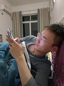 Snapshot of Aint686 chatting on 02-16-26, 06:28 Aint686 online show from 02-16-26, 06:28