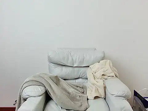 Snapshot of Aint686 chatting on 02-05-26, 11:17 Aint686 online show from 02-05-26, 11:17