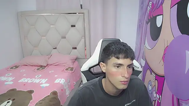 Akyra latinn online show from 01-17-26, 04:10