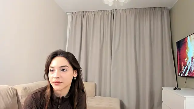 TreasaCrebs online show from 02-02-26, 06:18