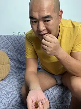 xiaotiantian-10 online show from 03-23-26, 01:22