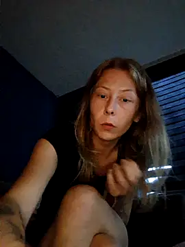 Snapshot of dewimp1 chatting on 06-07-26, 07:52 dewimp1 online show from 06-07-26, 07:52