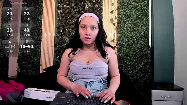 AmberAddamss online show from 02-08-26, 02:04