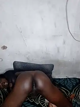 Chocolate Queenxx03 online show from 02-25-26, 10:37