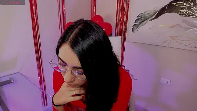 scarlett25   online show from 02-14-26, 12:49