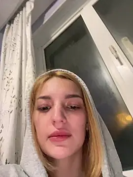 Snapshot of SashaPri chatting on 02-19-26, 06:27 SashaPri online show from 02-19-26, 06:27