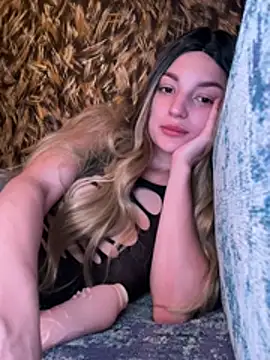 Snapshot of SashaPri chatting on 02-15-26, 10:41 SashaPri online show from 02-15-26, 10:41