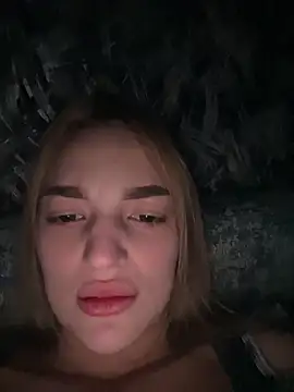 Snapshot of SashaPri chatting on 02-17-26, 05:21 SashaPri online show from 02-17-26, 05:21