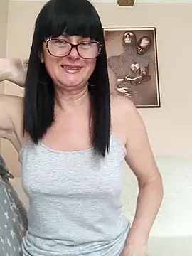 AliceSwan57 online show from 06-07-26, 05:23