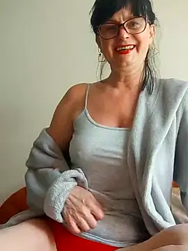 AliceSwan57 online show from 05-25-26, 09:30
