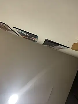 JuliaaVega online show from 04-02-26, 12:01