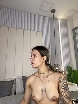 JuliaColemann online show from 04-15-26, 11:59