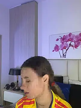 JuliaColemann online show from 07-03-26, 12:00