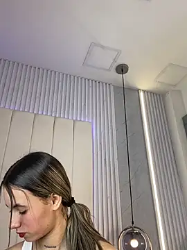 JuliaColemann online show from 03-10-26, 12:09