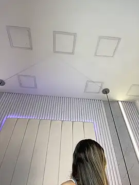 JuliaColemann online show from 02-26-26, 12:05