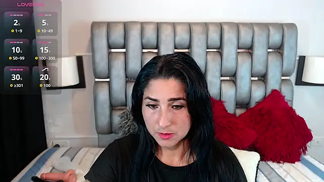 Miia Rosee  online show from 03-25-26, 12:00