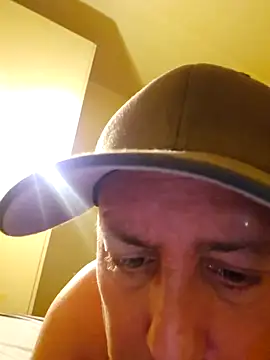Snapshot of Martin_dick78 chatting on 05-04-26, 11:29 Martin dick78 online show from 05-04-26, 11:29