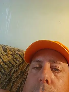 Snapshot of Martin_dick78 chatting on 05-15-26, 03:54 Martin dick78 online show from 05-15-26, 03:54