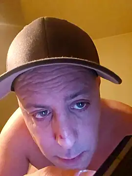 Snapshot of Martin_dick78 chatting on 02-13-26, 02:00 Martin dick78 online show from 02-13-26, 02:00