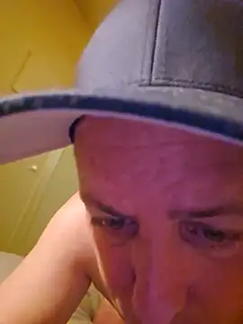 Snapshot of Martin_dick78 chatting on 05-18-26, 09:08 Martin dick78 online show from 05-18-26, 09:08