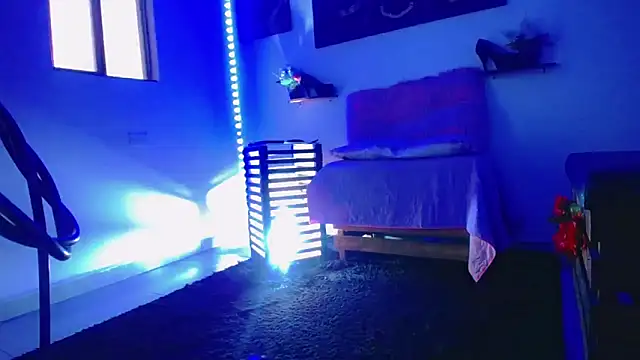 Tatoo Noah online show from 04-03-26, 01:06