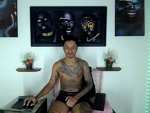 Tatoo Noah online show from 01-19-26, 02:10