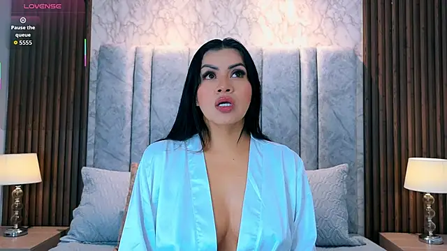 naomy smithxx online show from 02-12-26, 10:59