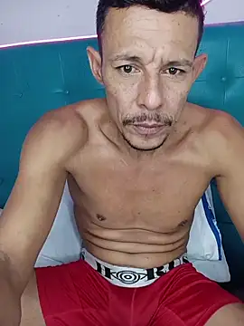 juanmaur22 online show from 02-15-26, 04:17